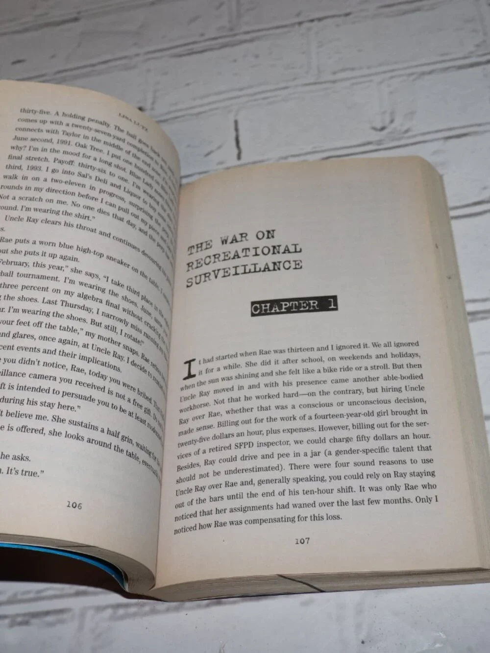 🔎 The Spellman Files by Lisa Lutz · Paperback